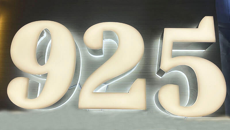 Looking to Elevate Your Home’s Curb Appeal? Why Not Start with Modern House Numbers?🏡✨