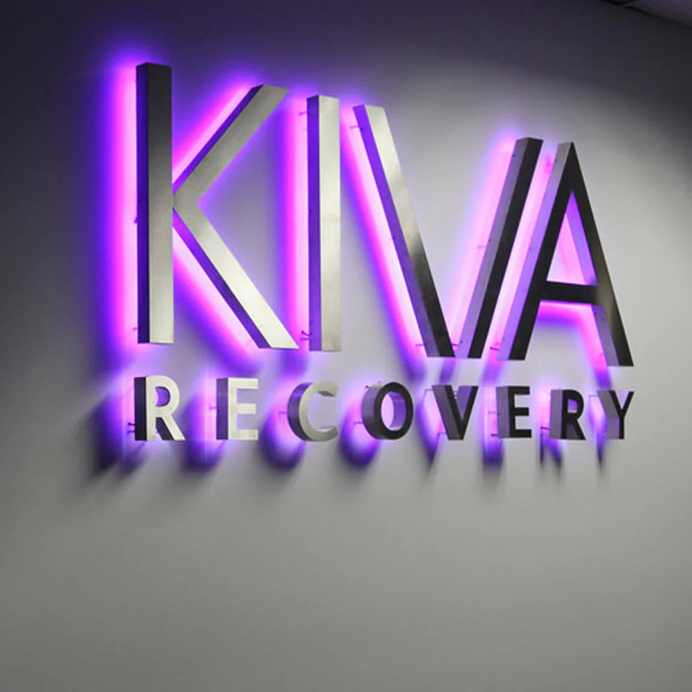 Best illuminated channel letters signs for storefronts and restaurants