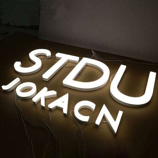 Energy-efficient LED front lit channel letters for shops