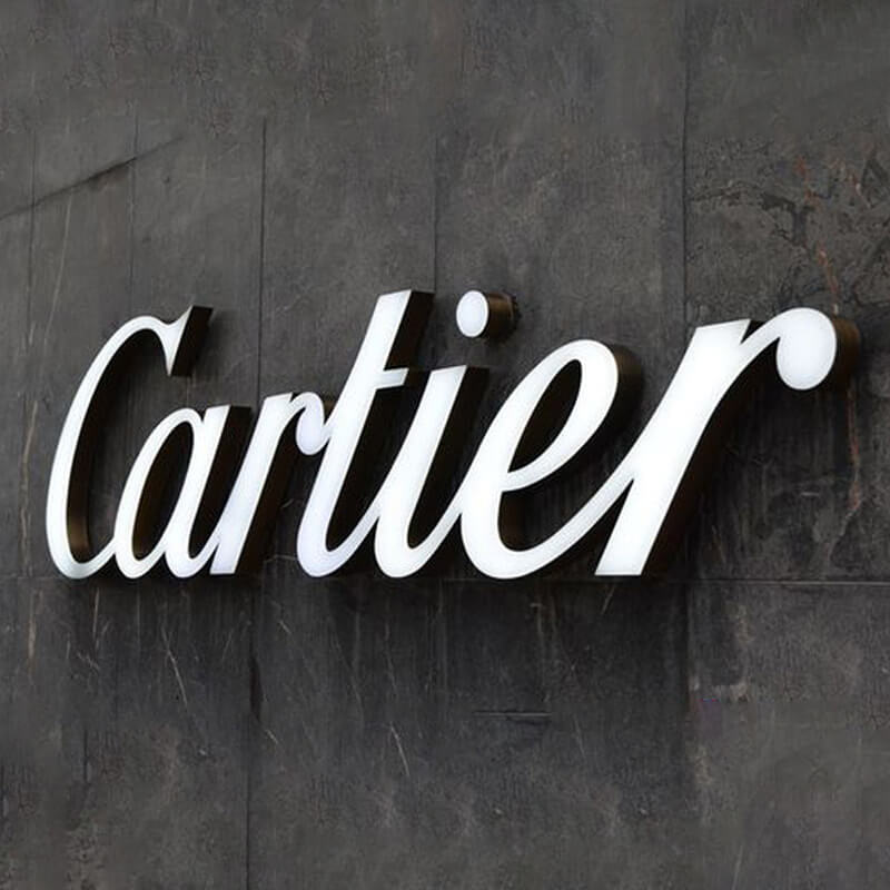 Front lit channel letters for shopping plaza signage