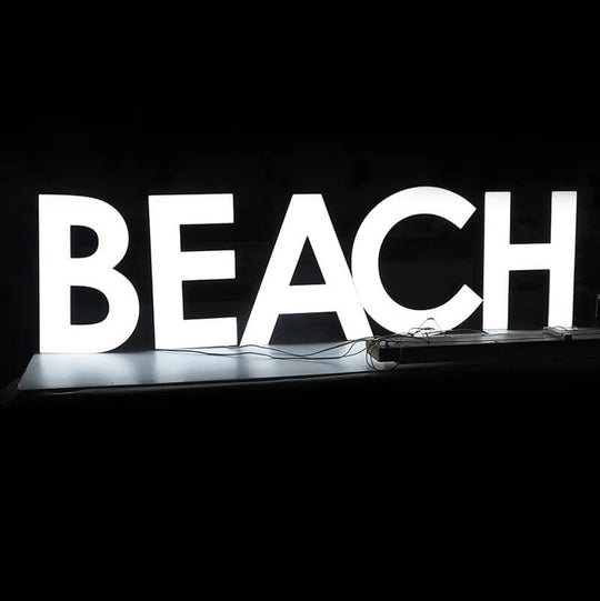 Front lit signs with dimmable LED lighting options