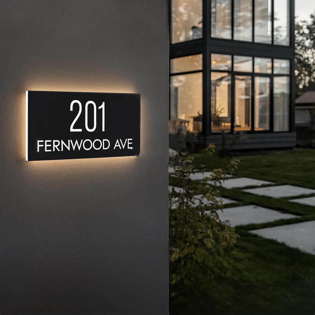Illuminated address plaque with changeable numbers lighted house number signs