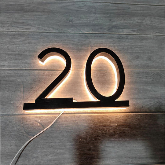 LED house numbers with optional decorative bottom rail